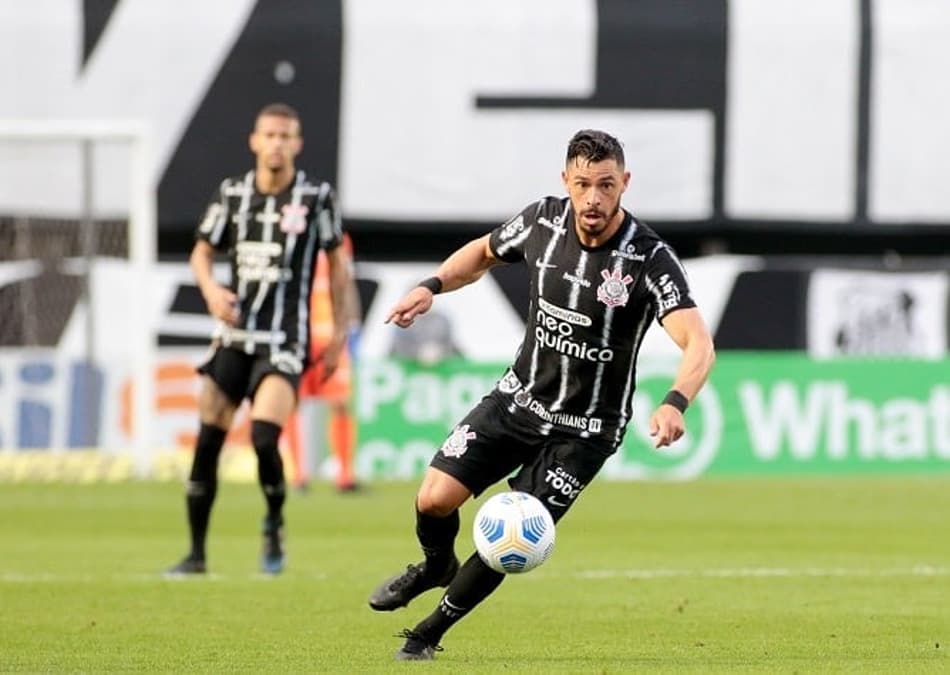 Relembre a estreia de grandes jogadores do Corinthians na última década