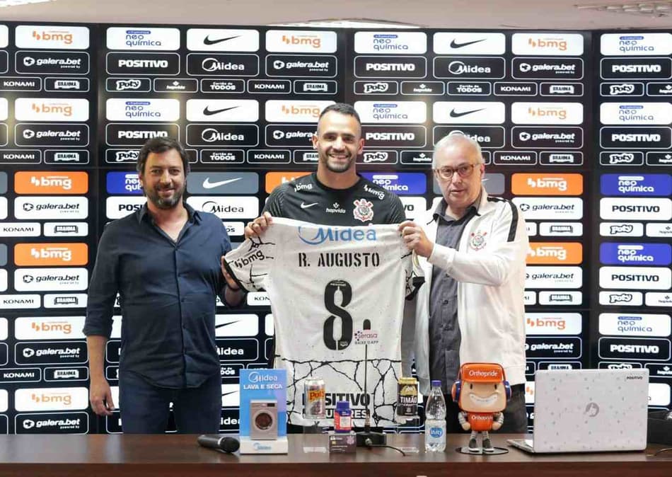 Data marcada! Renato Augusto fará a sua estreia pelo Corinthians contra o Ceará e vestirá a camisa 8