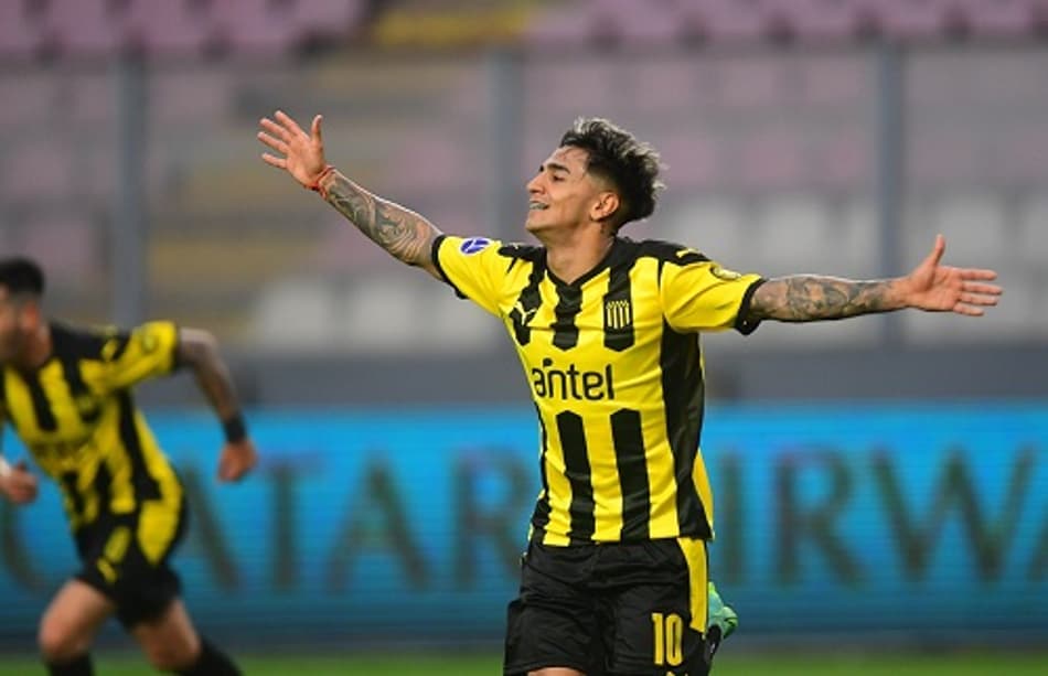 Peñarol vence Cristal novamente e está na semi da Sul-Americana