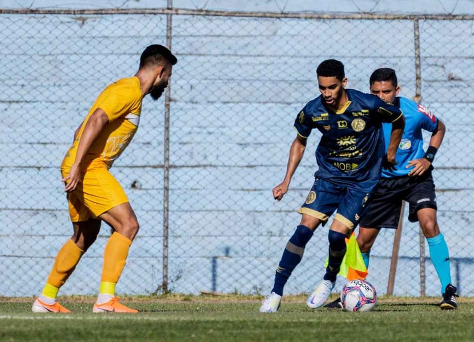 Rafael Marcos celebra ótimo momento e liderança da Aparecidense-GO na Série D