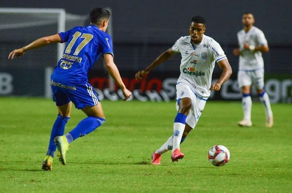 Em grande fase no CSA, Iury espera sequência da equipe na Série B do Campeonato Brasileiro