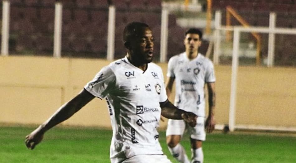Remo marca nos acréscimos e vence Confiança pela 19ª rodada da Série B