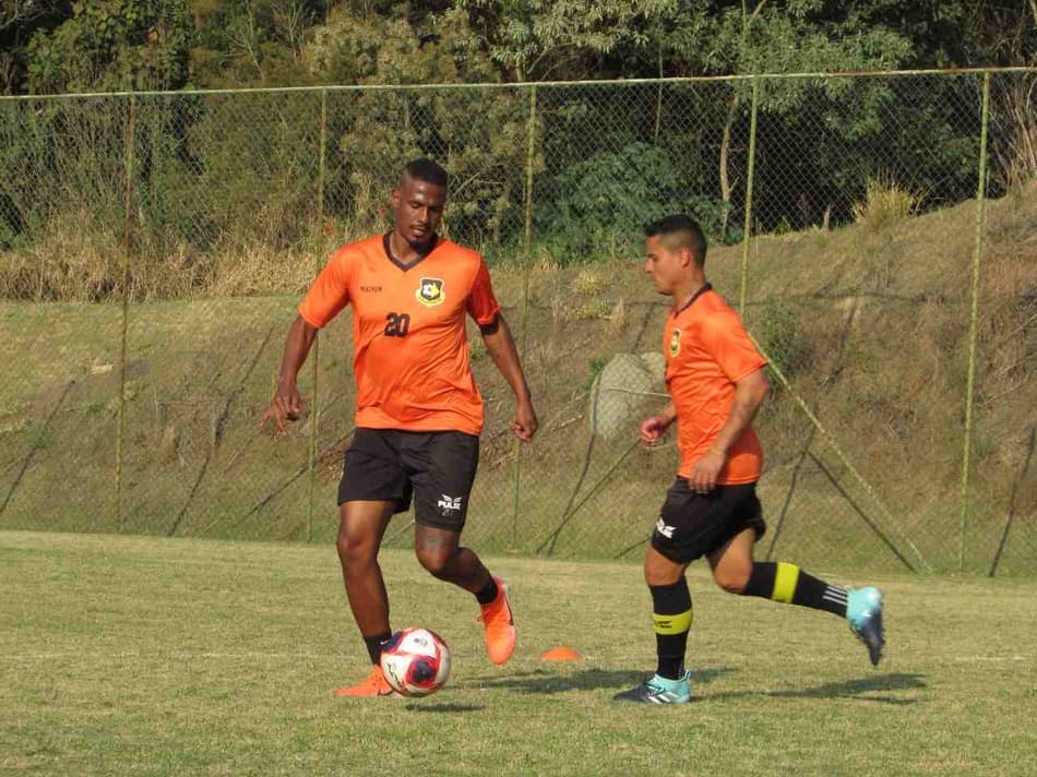 Leandro Amaro - São Bernardo