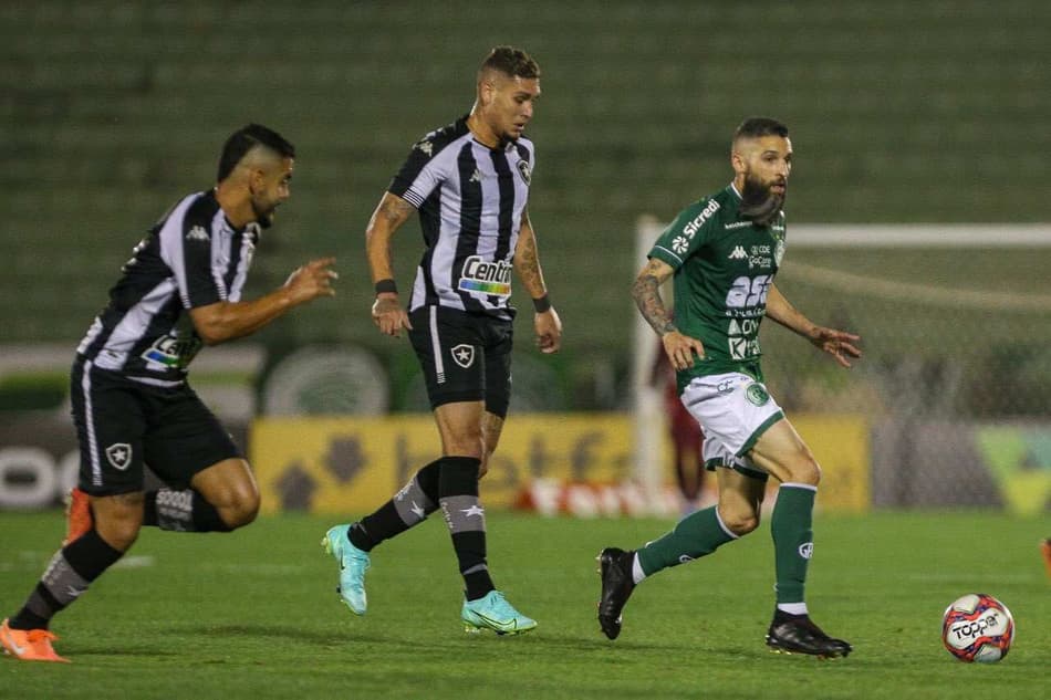 ATUAÇÕES: Rafael Navarro e Oyama são os destaques do Botafogo no empate contra o Guarani
