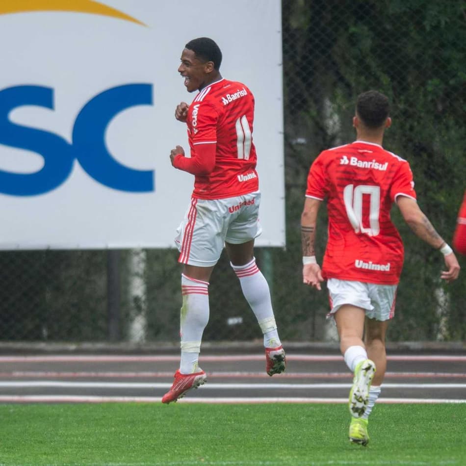 No sub-20, Vinicius Mello participa de um gol do Internacional a cada 84 minutos