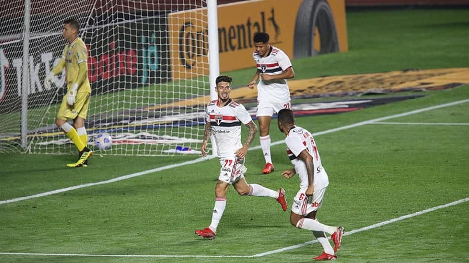 ATUAÇÕES: Rigoni marca duas vezes, mas Volpi e defesa falham e São Paulo empata com o Fortaleza