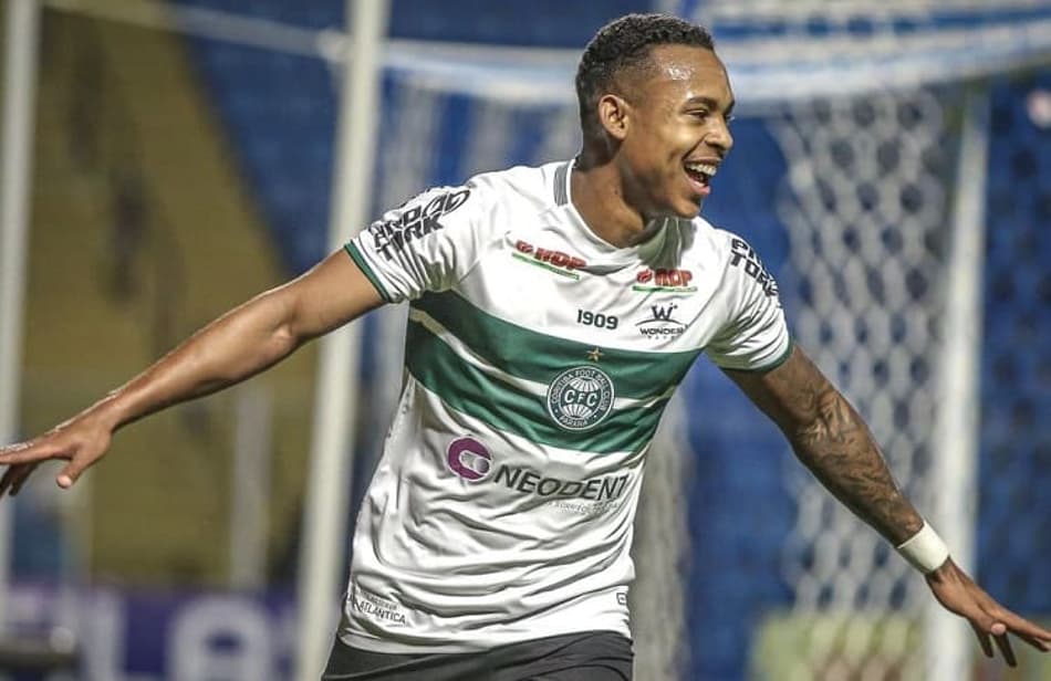 Igor Paixão comemora início de ano positivo no Coritiba