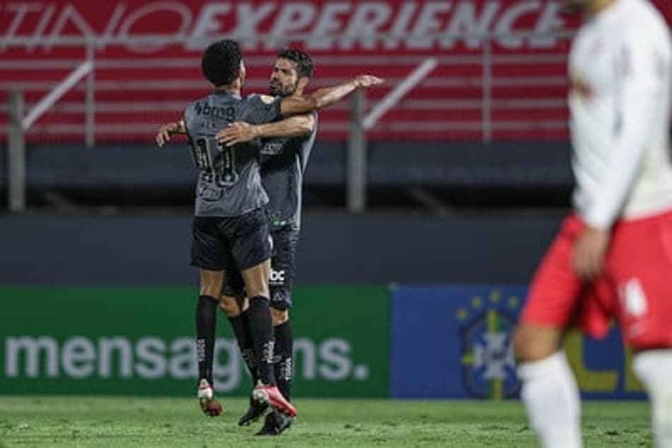 Cuca vê estreia de Diego Costa como prematura, mas reconhece a sua boa partida: ‘foi fundamental’