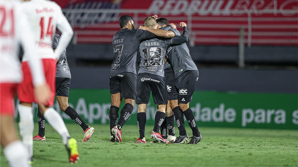 Diego Costa marca na estreia e evita derrota do Atlético-MG para o Red Bull Bragantino fora de casa