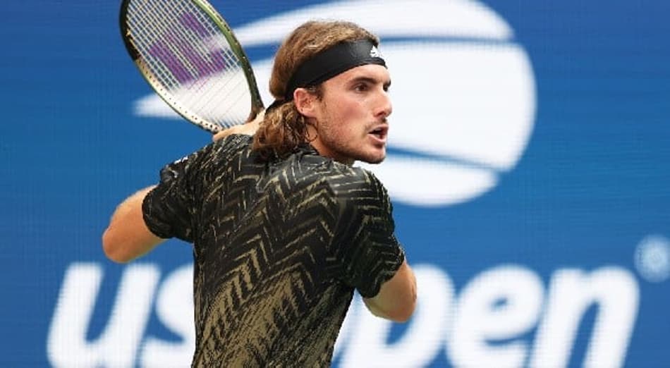 Lesão tira Tsitsipas de disputa da Copa Davis