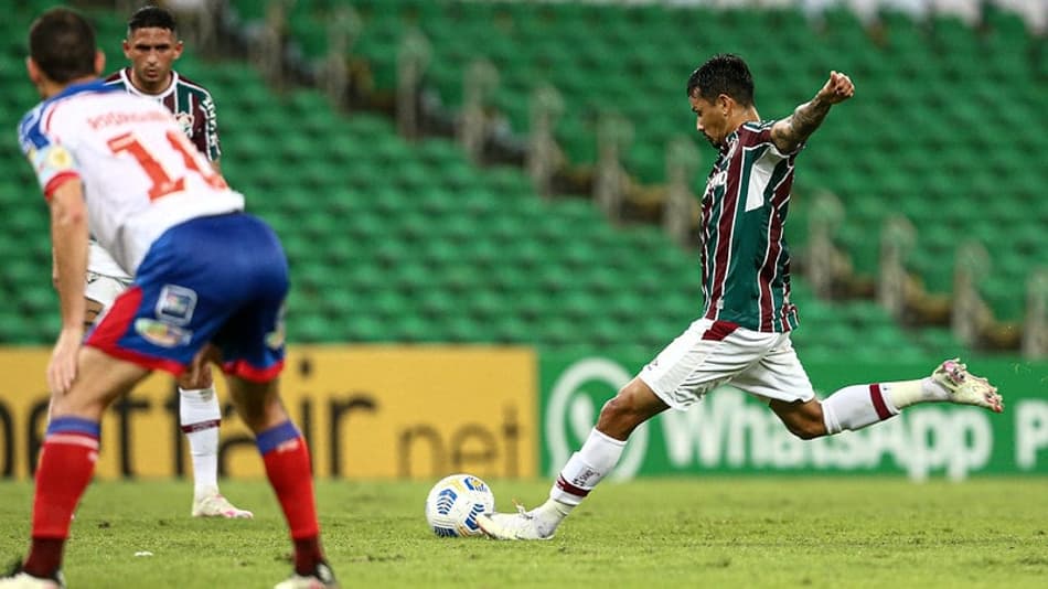 Lucca parabeniza grupo do Fluminense após vitória e vibra com seu gol de falta: ‘Estava precisando’