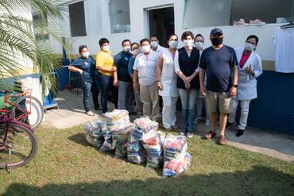 Semana de Vela de Ilhabela entrega cestas básicas arrecadadas no evento