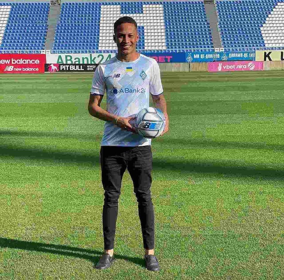 Recém-contratado pelo Dínamo Kiev, Vitinho, ex Athletico, fala sobre sentimento em disputar a Champions