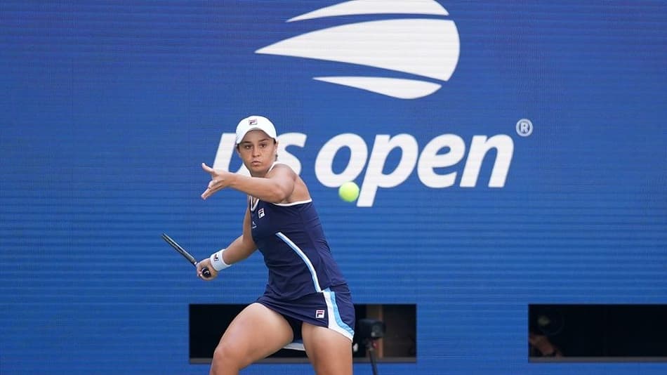 Barty frustra Tauson e vai à 3ª rodada em Nova York