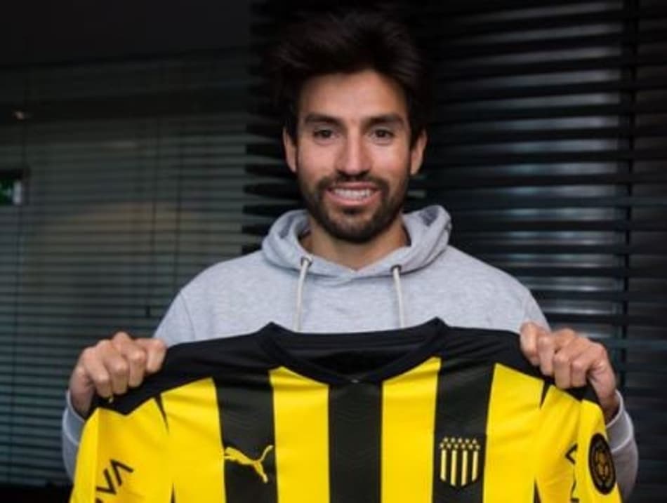 Abre o olho, Furacão! Peñarol apresenta mais um reforço para a Sul-Americana