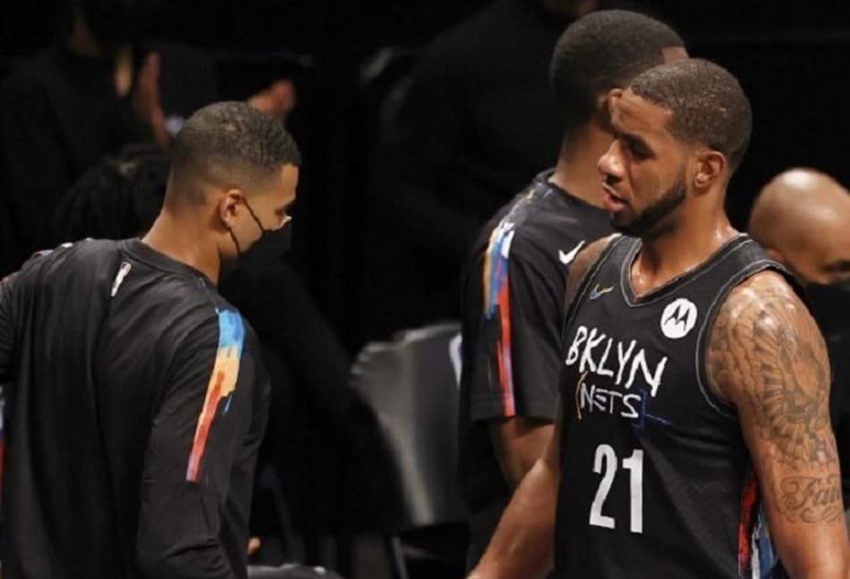 LaMarcus Aldridge acerta com o Nets por uma temporada