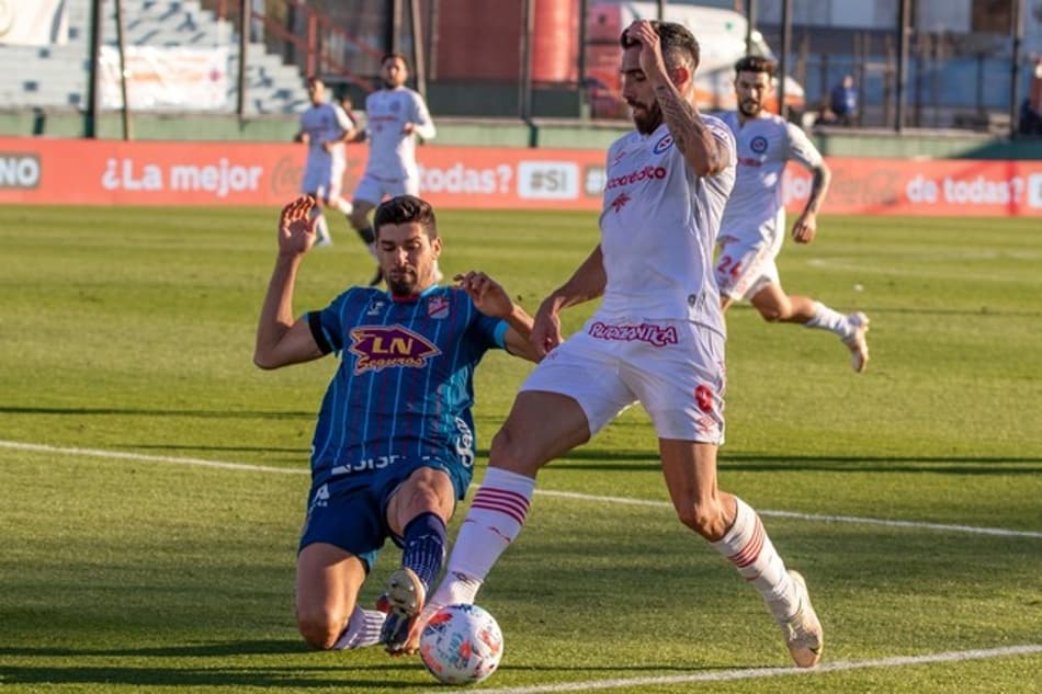 Boca Juniors alinha contratação de centroavante