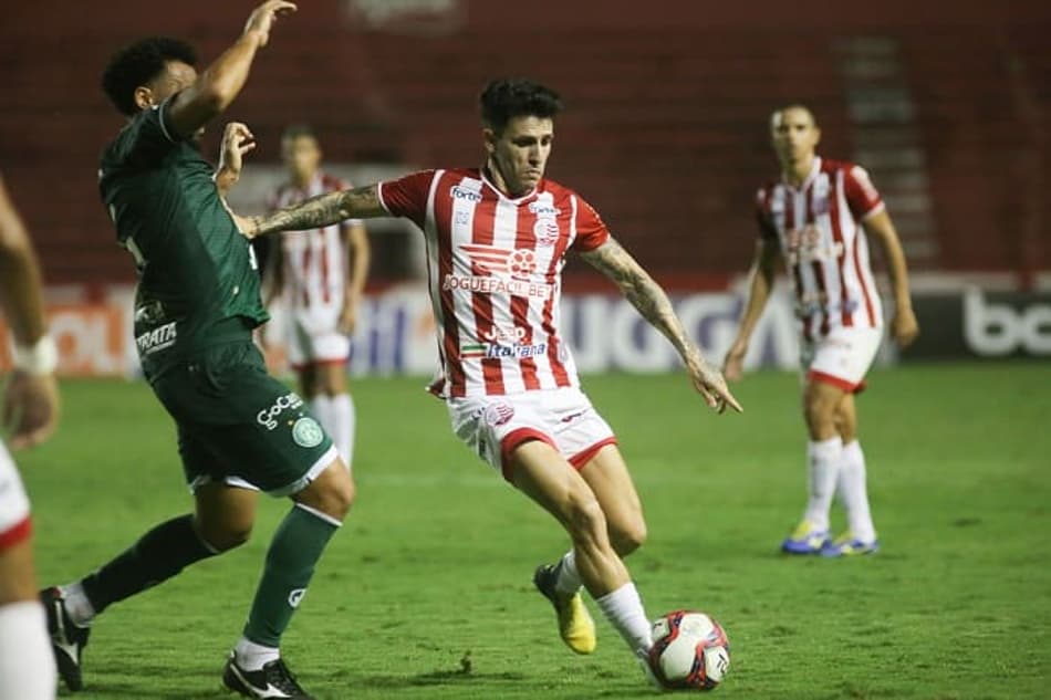 Náutico é o time que mais tomou cartões vermelhos na atual edição da Série B