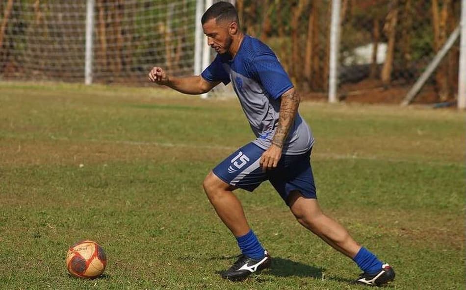 Aparecida-GO contrata volante Felipe Pelles, que comemora acerto: ‘Estou muito feliz’