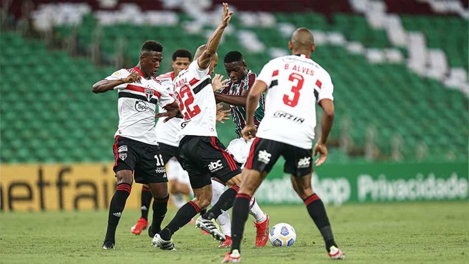 ATUAÇÕES: Miranda faz seu pior jogo na temporada, meio produz pouco e São Paulo perde para o Fluminense