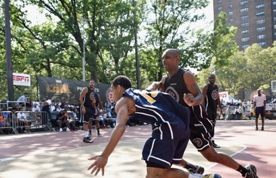 NBA considera realizar jogos em quadras abertas