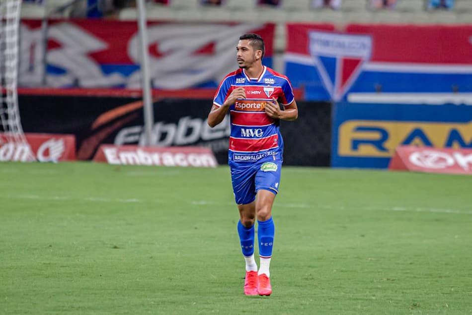 Bruno Melo comemora classificação histórica na Copa do Brasil
