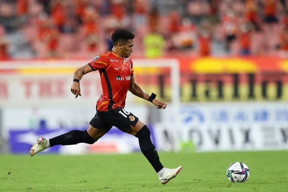 Mateus Castro brilha, e Nagoya Grampus é o único time japonês na próxima fase na Champions da Ásia