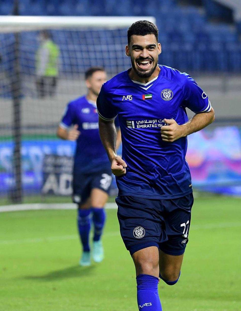 Zagueiro Glauber chega a 60 jogos pelo Al-Nasr em jogo, marca e se torna o artilheiro da liga