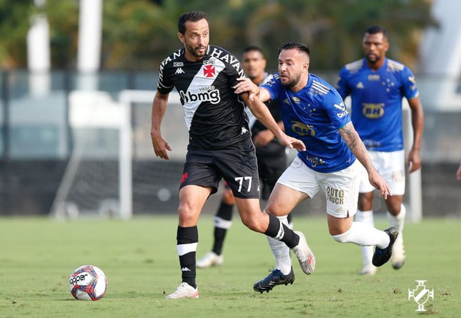Na volta do público em São Januário, Vasco domina o Cruzeiro, mas novamente vacila no fim e empata