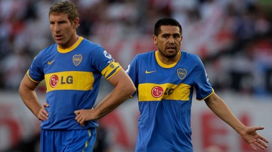 Ex-Boca revela motivo da relação ruim entre Riquelme e Palermo
