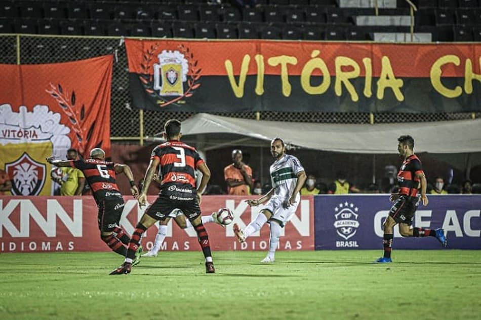 Resultado em Salvador interrompe sequência recente de vitórias do Coritiba
