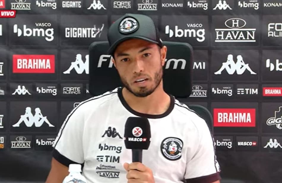 Leandro Castan e Morato são alvos mais intensos da torcida do Vasco em nova noite hostil em São Januário