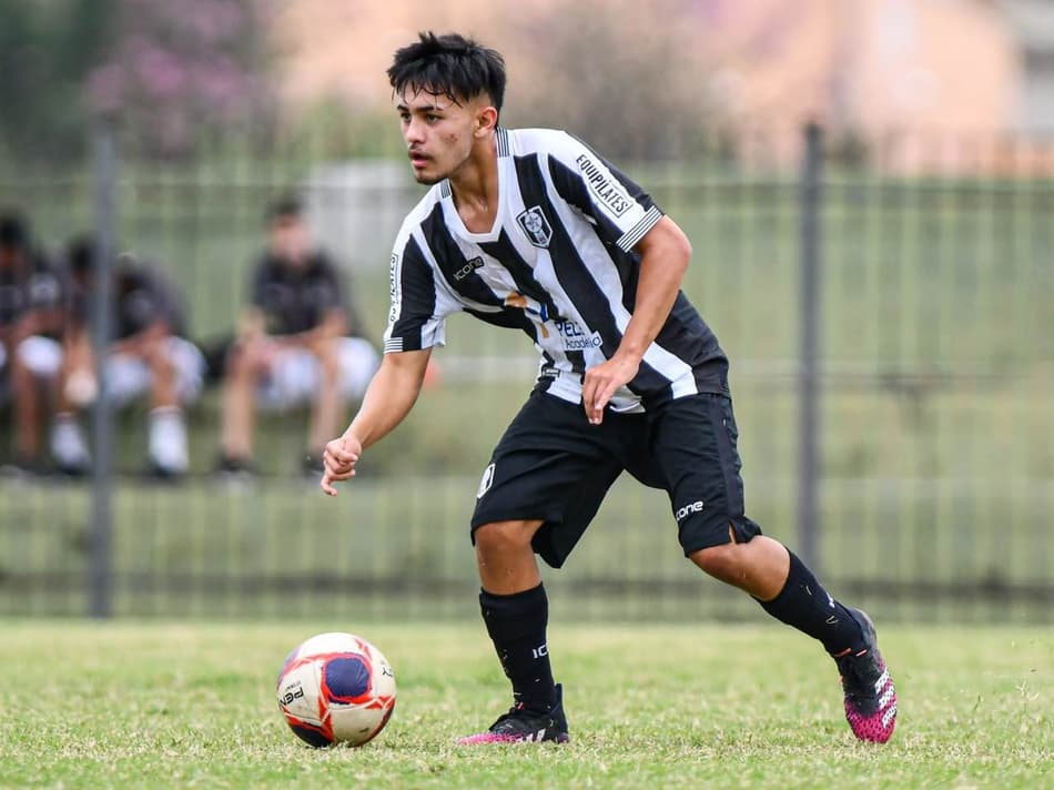 Lucas Taba comemora boa fase do Resende no Carioca sub-17 e destaca: ‘Só me preocupo em ajudar o time’