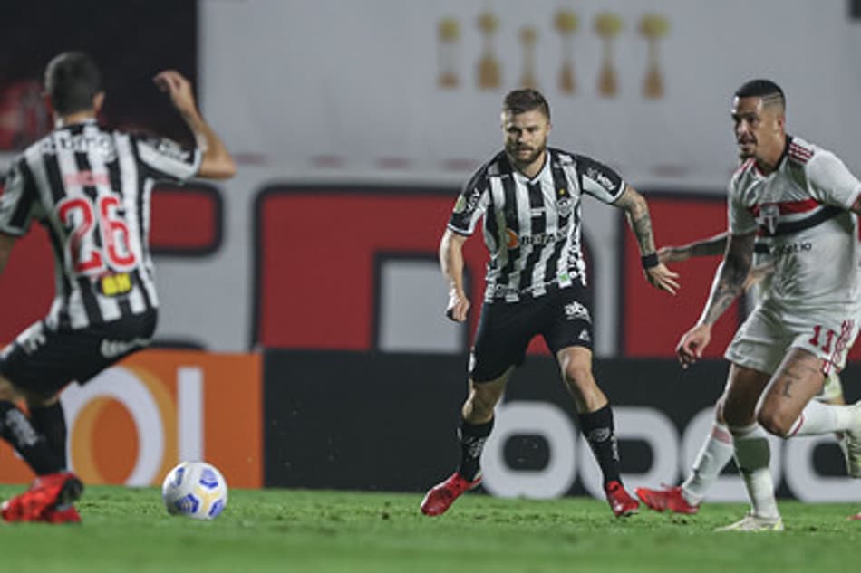 Cuca critica paralisação do Brasileiro para datas FIFA: ‘O que eu mais quero é que as datas sejam respeitadas’