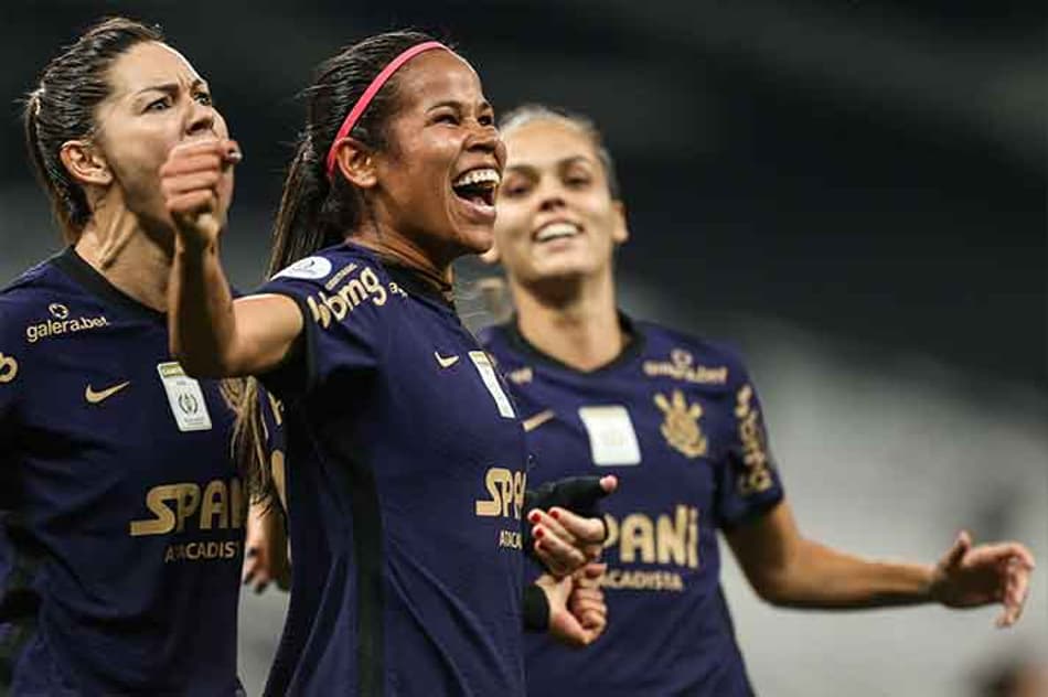 Corinthians vence o Palmeiras no Brasileiro Feminino e é tricampeão