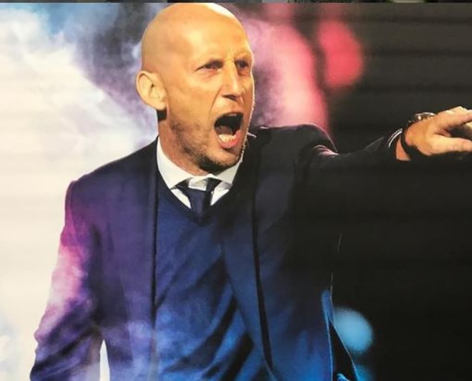 Lembra dele? Jaap Stam deixa o comando de clube da MLS
