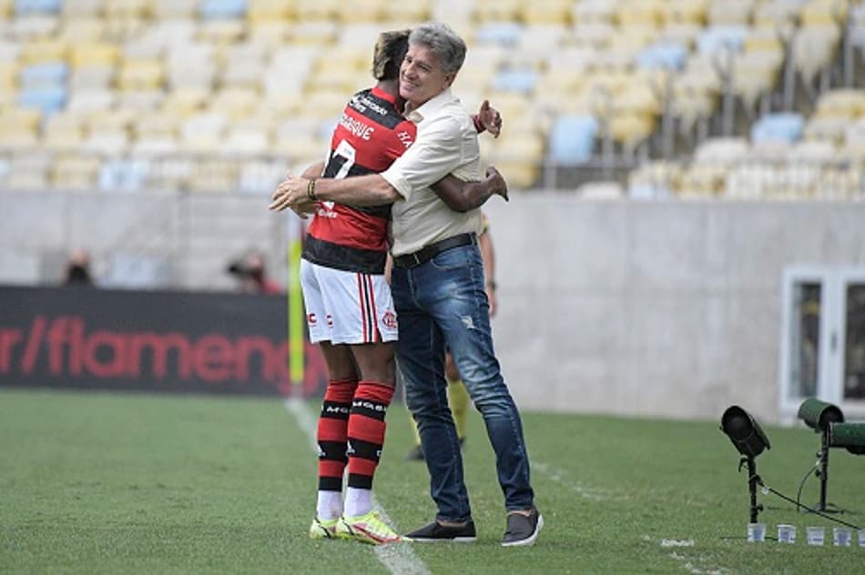 Renato exalta grupo do Flamengo e números do time sob o seu comando: ‘Dar continuidade para conquistar os títulos’