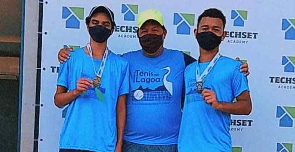 Após fissura na coluna e 7 meses sem jogar, atleta humilde vence torneio no RJ