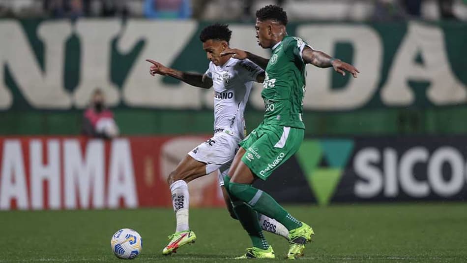 VÍDEO: veja os melhores momentos do empate entre Chapecoense e Atlético-MG pelo Brasileirão