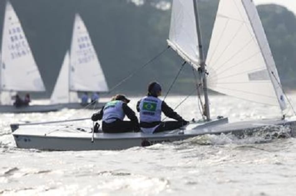 Brasileiras dominam primeiras regatas do Mundial de Snipe Feminino 2021