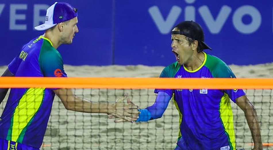 Brasil empolga, bate a Venezuela e vai às quartas do Mundial de Beach Tennis