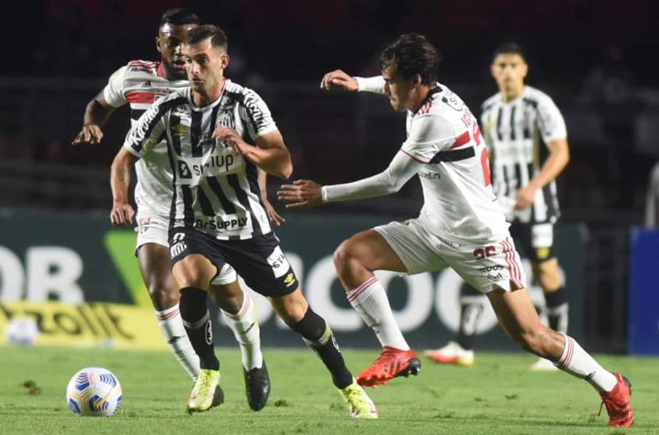 LANCE! Rápido: São Paulo e Santos jogam pelo Brasileirão; Dedé cobra dívida do Cruzeiro e mais!