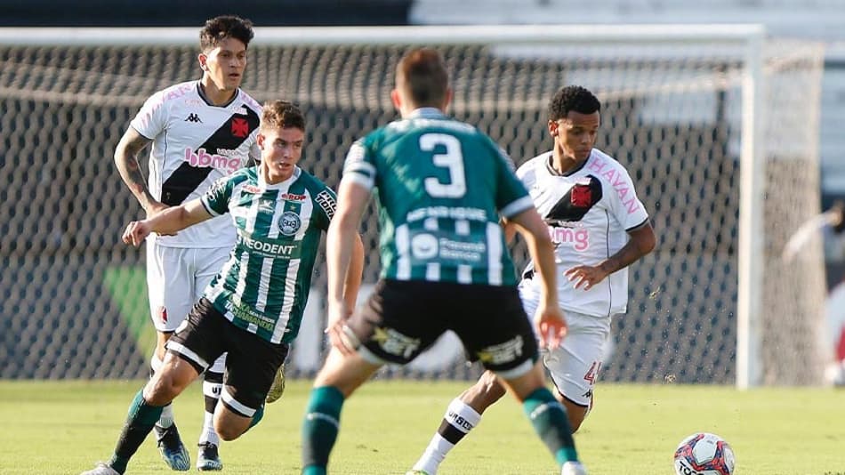 ATUAÇÕES: Riquelme e Nene são os melhores do Vasco na vitória sobre o Coritiba