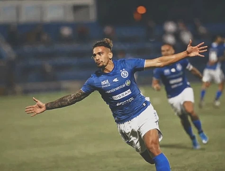 Ex-Athletico vive bom momento no Paraguai e dá 'aviso' a brasileiros