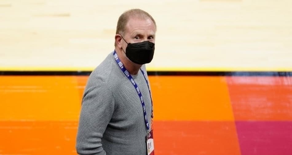 Escândalo no Phoenix Suns: Robert Sarver é acusado de racismo e misoginia