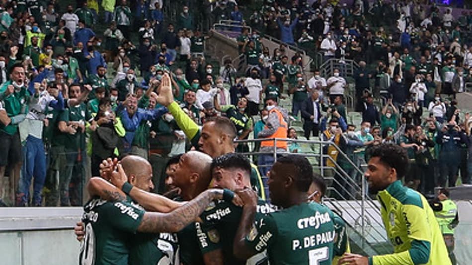 LANCE! Rápido: Palmeiras sobe na tabela do Brasileiro, calvário do Grêmio e título inédito no vôlei