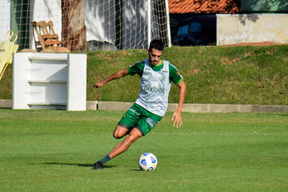 Lucas Kal espera jogo intenso e dificuldades contra o Fortaleza, mas confia em triunfo do América-MG