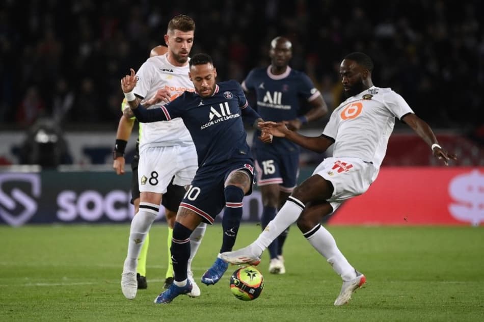 Leonardo acredita ter ”exagero” em críticas para Neymar e Pochettino, mas avisa: ”Temos pressa”