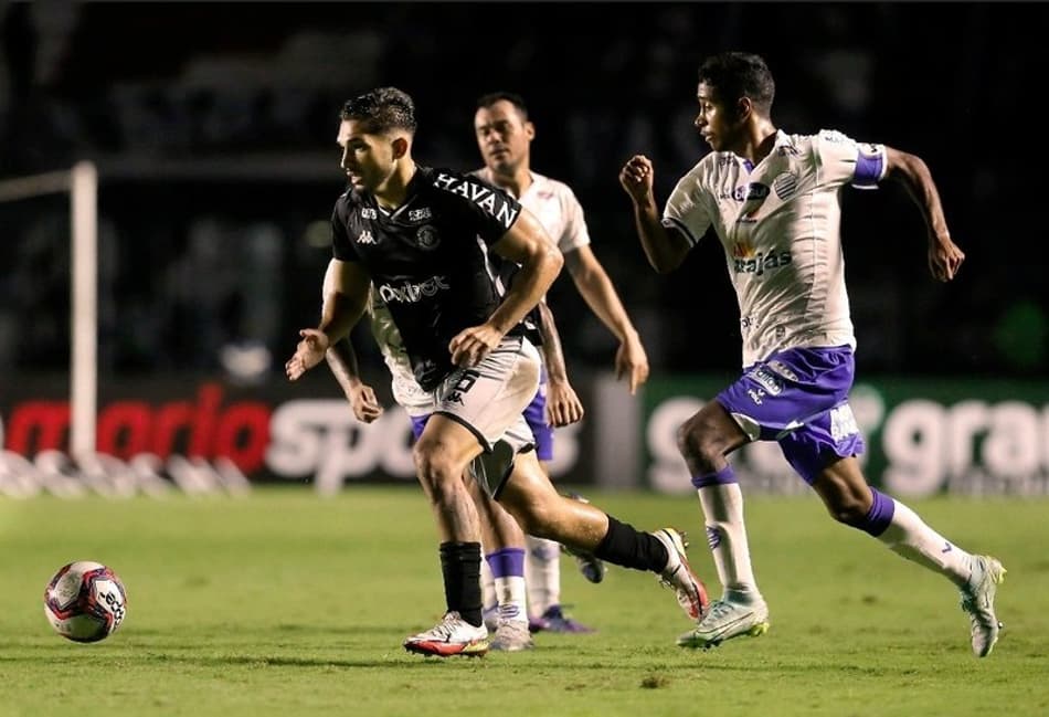 Veja as chances de título, acesso e rebaixamento após jogos da 32ª rodada da Série B