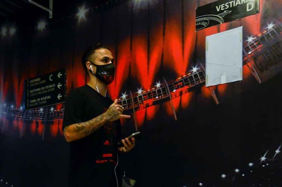 VÍDEO: veja os bastidores da vitória do Flamengo sobre o Atlético-GO